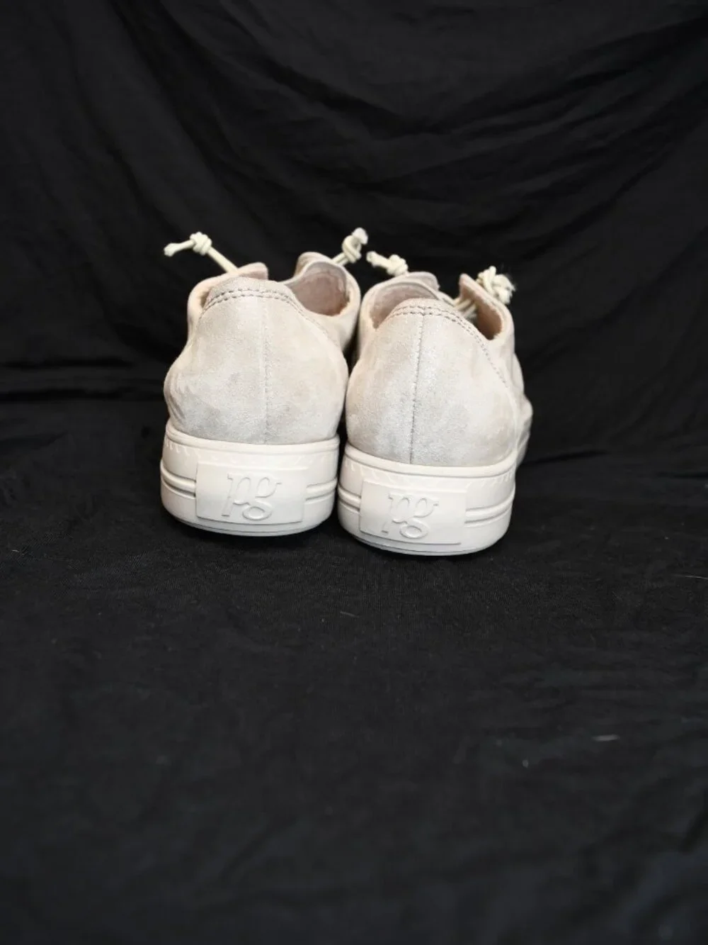 Paul Green floor model